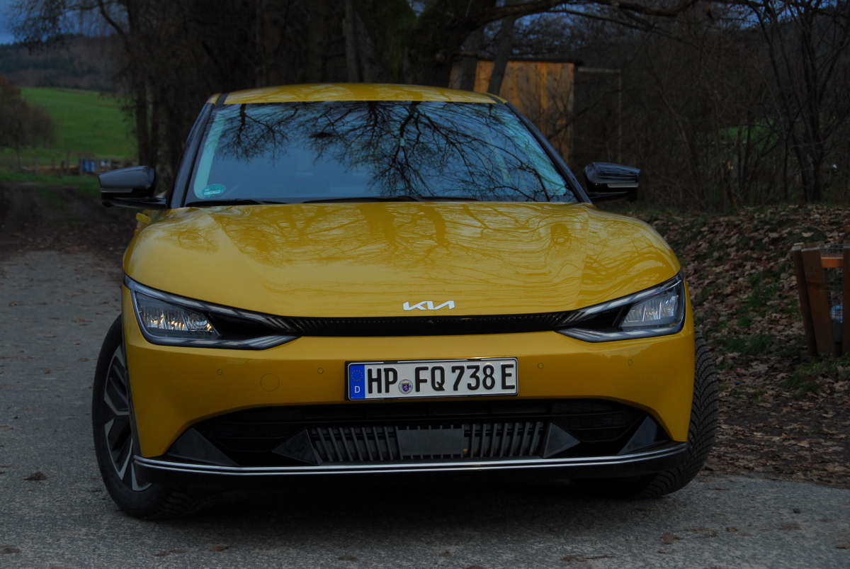 Hier also unser Urban Yellow metallic.